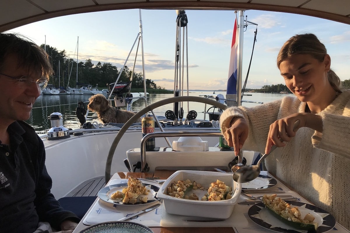 Wereldzeiler Elvira: "We staan in de wachtstand."